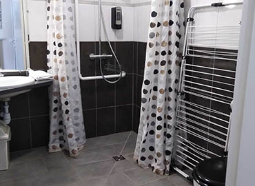 salle de bain gîte adapté aux 4 Vents Vosges