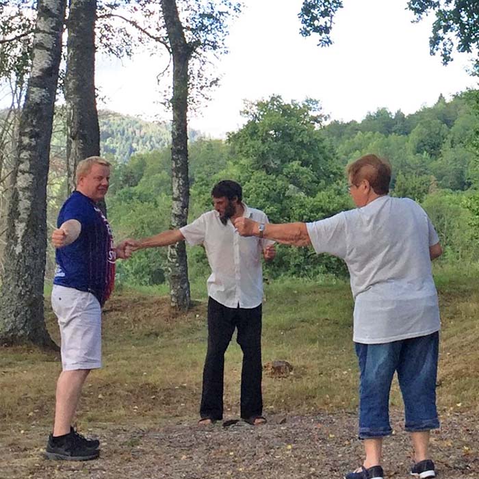 Initiation au Qi Gong vacances d'été au village vacances les 4 Vents Vosges